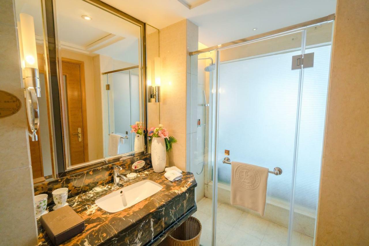 King Century Hotel Zhongshan  Exterior photo